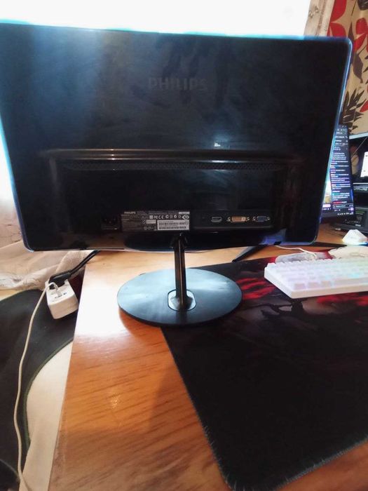IPS Монитор 22" Philips 227E3QPHSU 75 Гц Full HD 1920x1080