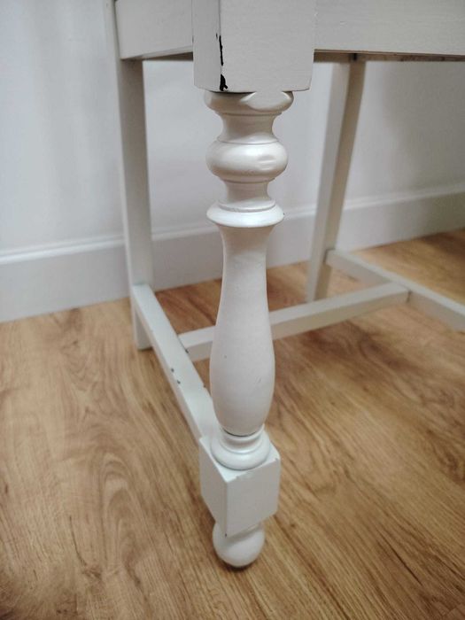 Cadeira - restaurada e forrada