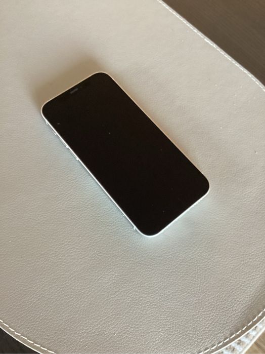Iphone 12 64gb.