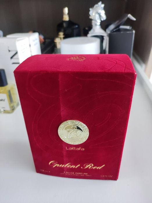 Perfume Árabe Homem Mulher Unissexo Opulent Red de Lattafa