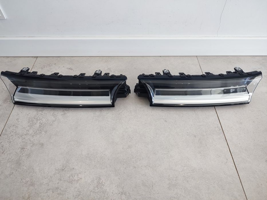 Lampa LED L P Przód VW T7 7T0 22r Oryginał