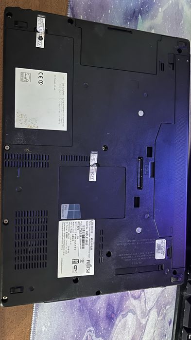 Ноутбук Fujitsu e734