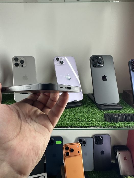 Продам iPhone16e 256 Gb 99% 173 Цикла