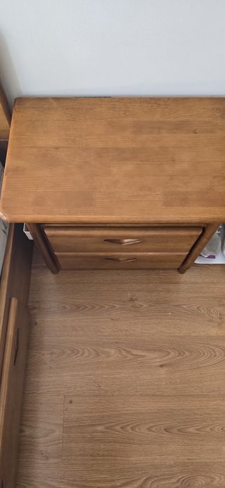 Kit quarto de casal(cama, comoda, mesa de cabeceira)