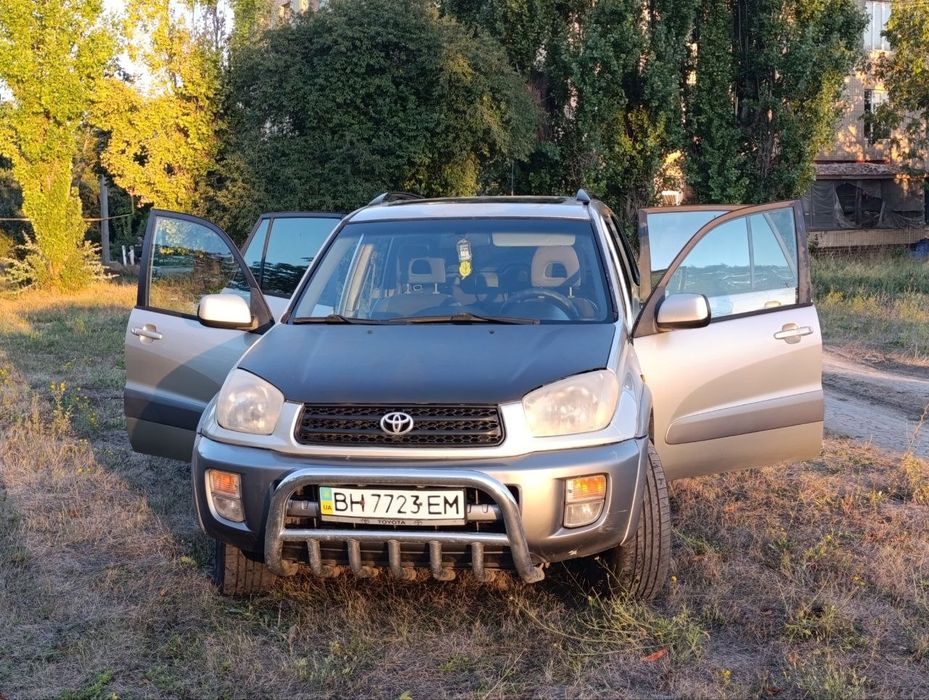 Продам Toyota Rav 4