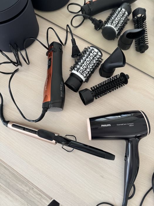 Фен, плойка для волосся