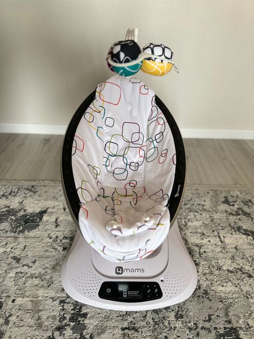 Крісло-гойдалка 4MOMS  4.0