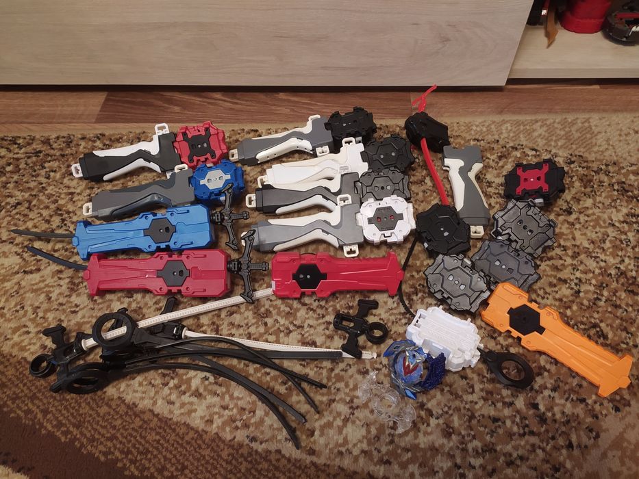 Продам бейблейди все одним лотом (Аналог)