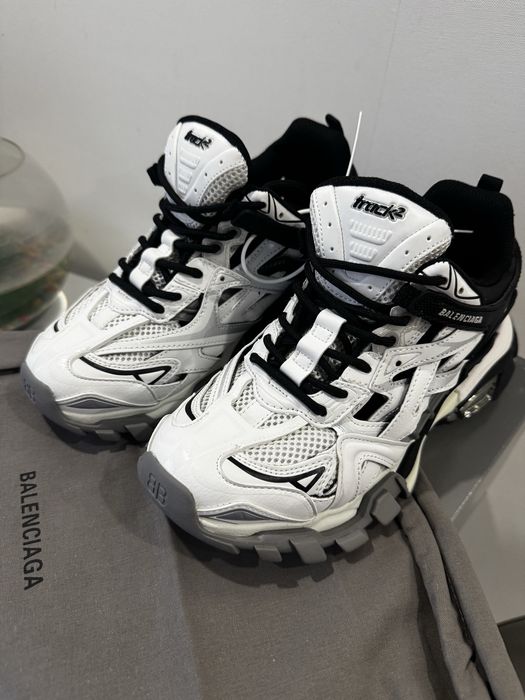 Кроссовки Balenciaga Track 2.0 "White/Black"