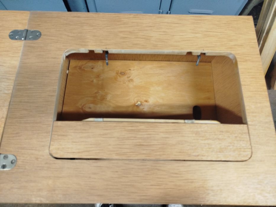 PRL szafka meble antyk