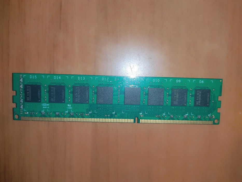Оперативна пам'ять 4гб ddr3 1600 mhz