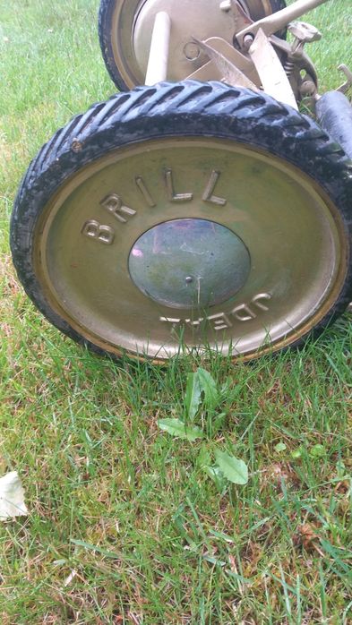 Stara kosiarka ręczna Brill Ideal