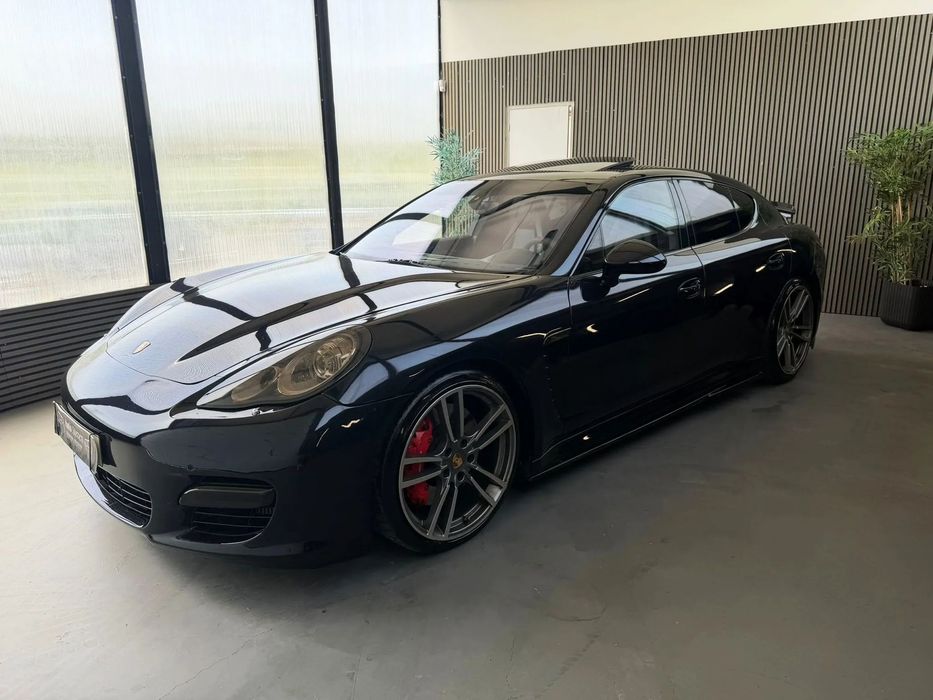 Porsche Panamera Turbo PDK
