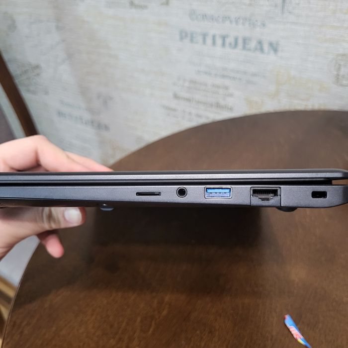 Toshiba Dunabook Satellite Pro C40-G-109 14"/4/120GB SSD Чудовий стан!