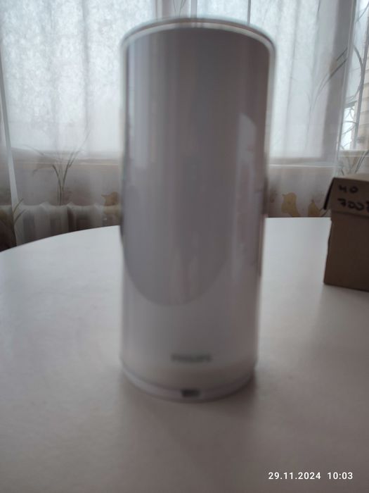 Продам умную настольную лампу Philips Xiaomi
