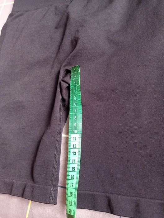 Шорти спортивні жіночі