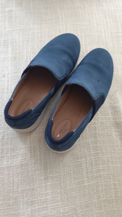 Продам женские мокасины Clarks