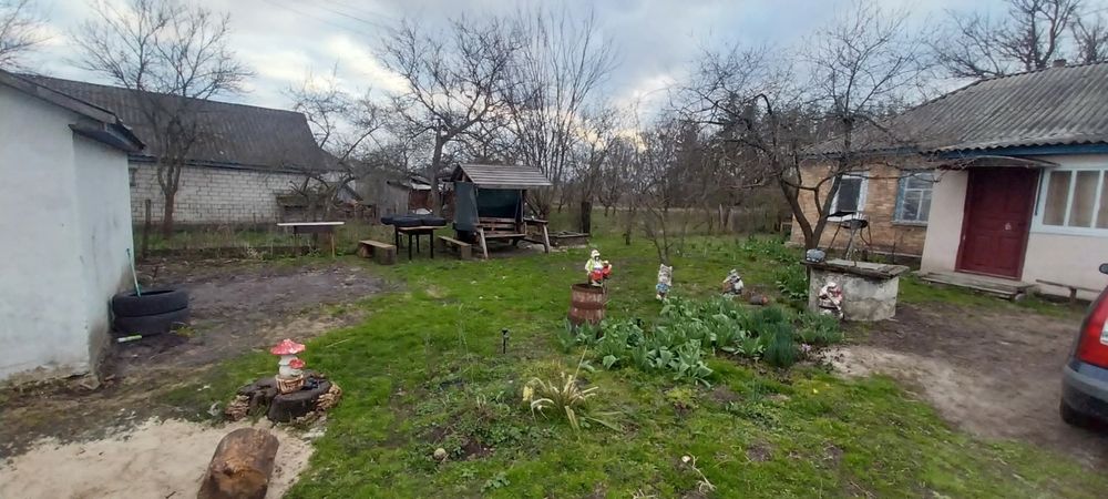 Продам будинок ..