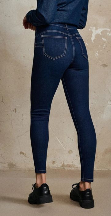Jeansy skinny push up - r 42