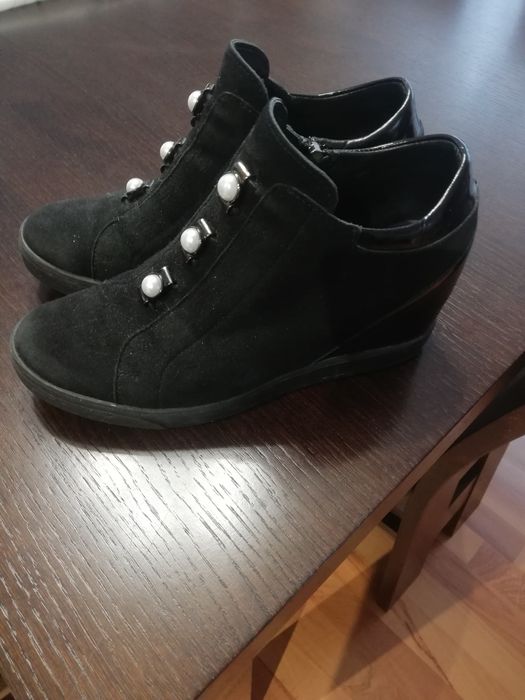Buty, botki czarne r. 39