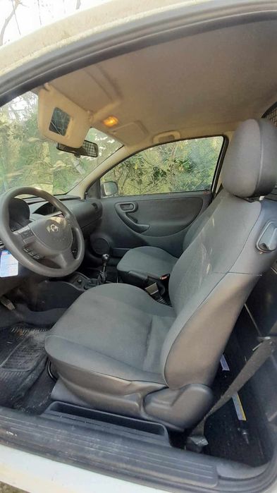 Carro Opel corsa