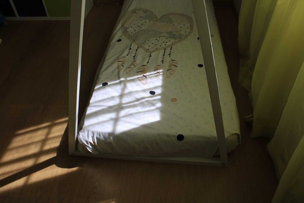 Cama Tipi Montessori de criança com Colchão