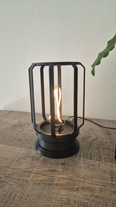 Nowoczesna lampa led edisona loft