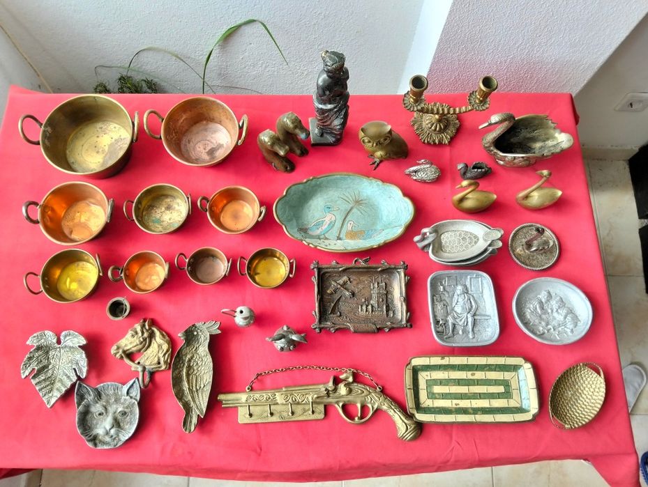 Peças antigas em latão