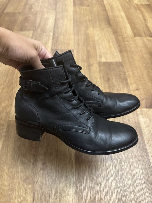 Жіночі черевики з натуральної шкіри 38 Minelli