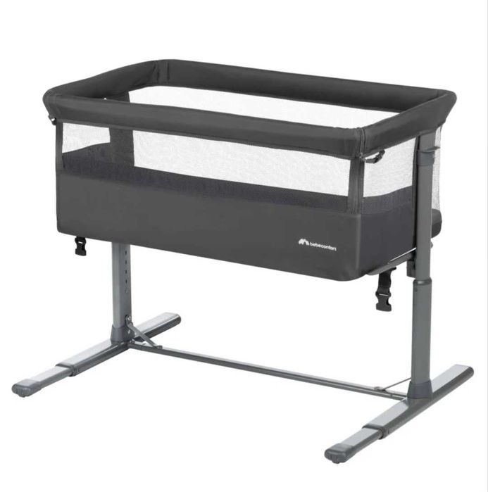 Berço mini aclopavel na cama