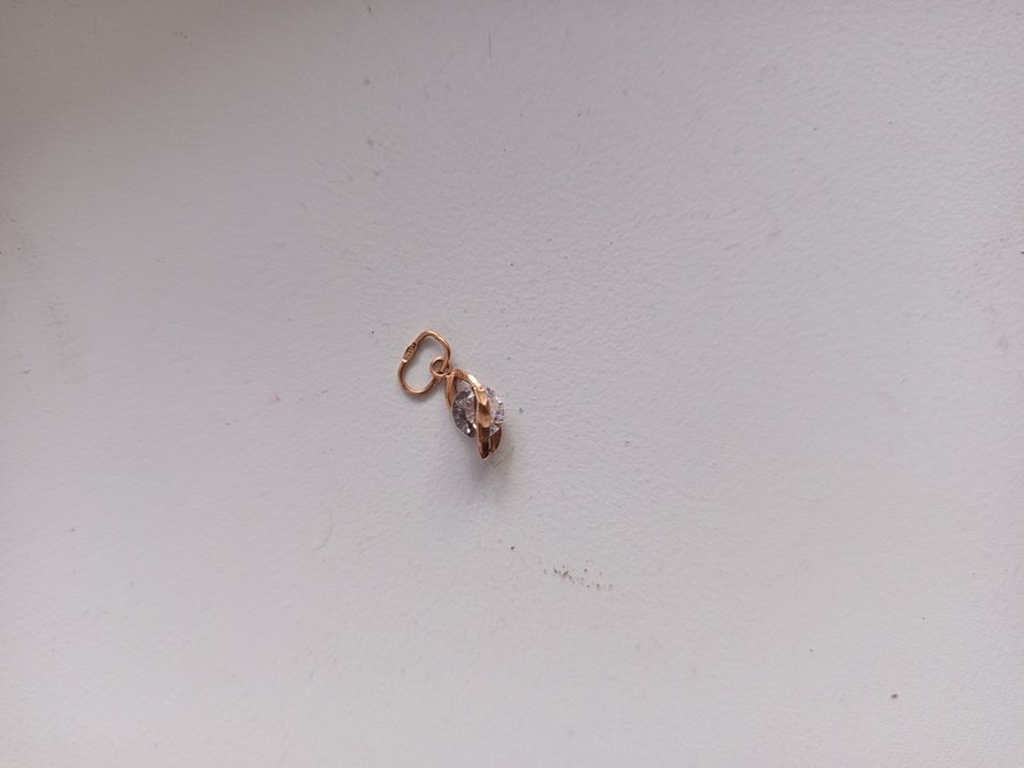 Кулон золотой 0,78г