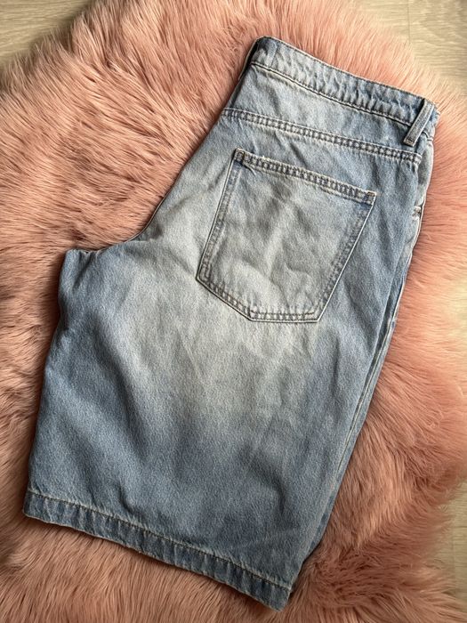 Джинсові шорти buggy Bershka