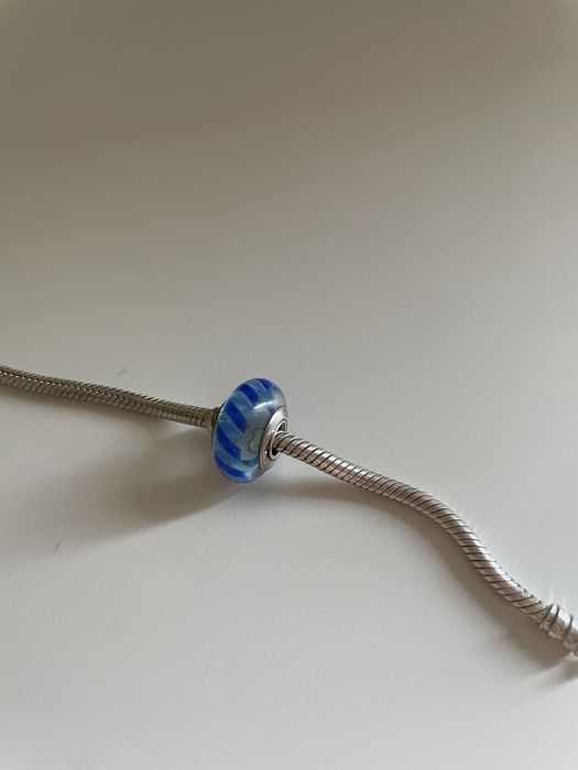 Pandora conta de vidro azul