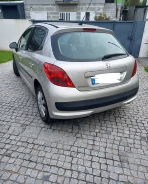 Peugeot 207 1.4 70cv