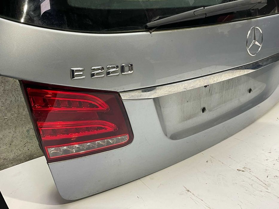 Porta da mala completa Mercedes W212 (Ano: 2014)