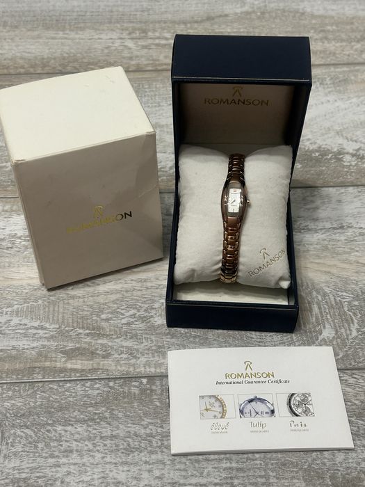 Часы женские Romanson