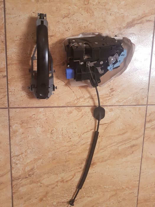 Volkswagen Touran Golf 5 Ручка и замок дверей передняя левая Оригинал