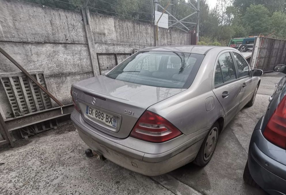 Разборка разборка Mercedes W203 W211 Vito 638 Двери Комплект