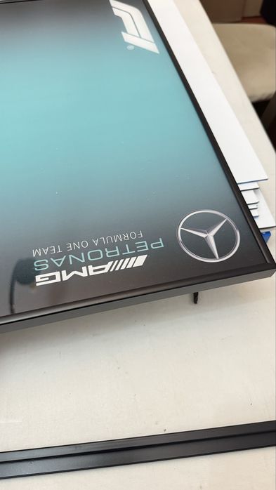 Quadro acrilico e aluminio para lego F1 Mercedes AMG 80 x 50
