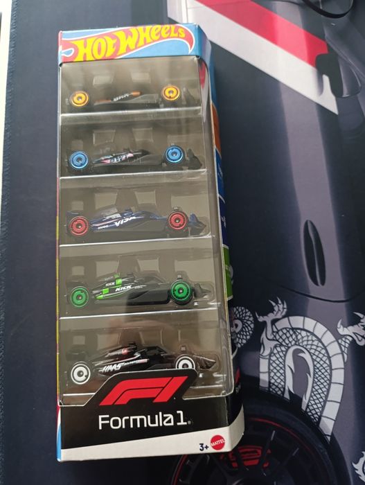 Hot wheels f1 pack