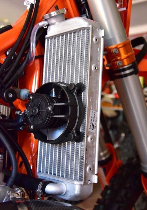 Eletroventilador / Ventilador Radiador Enduro - SPAL - Universal