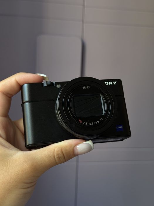 sony rx100 iii - купити цифрові фотокамери - Ціна на OLX.ua
