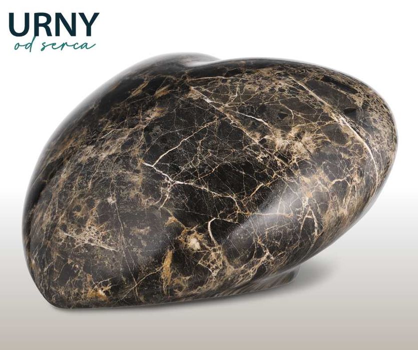 Elegancka urna pogrzebowa w kształcie serca, czarno-złoty marmur