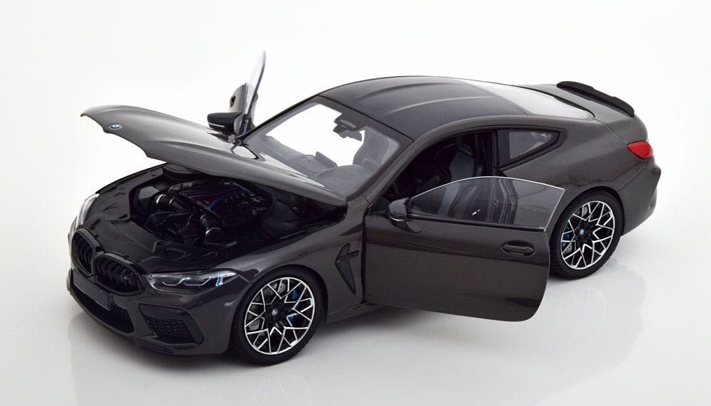 1:18 Minichamps BMW M8 Coupe Competition 2020