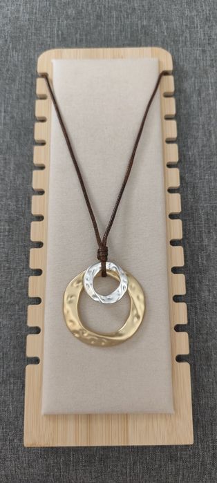 Colar com anéis metal misto