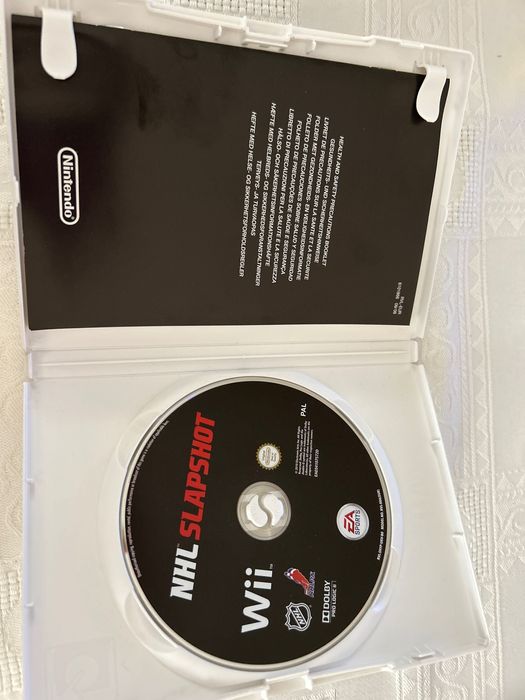 Conjunto 5 Jogos Wii (futebol, tennis e hockey no gelo) usados em FR