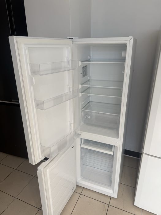 Lodówka na dwie szuflafy zamrażarką