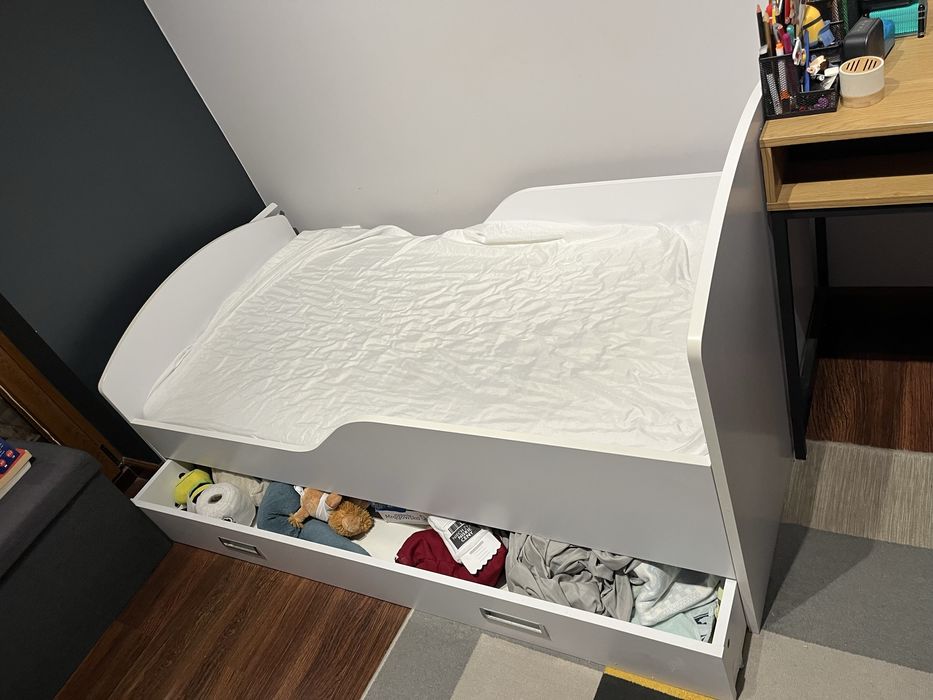 Łóżko junior 165x85, odbior osobisty. Bardzo dobry stan. Pilne