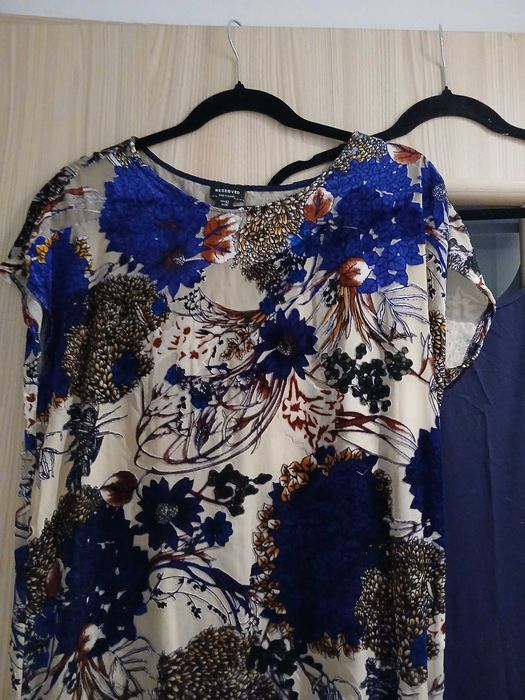 sukienka midi Reserwed L/XL  z halką