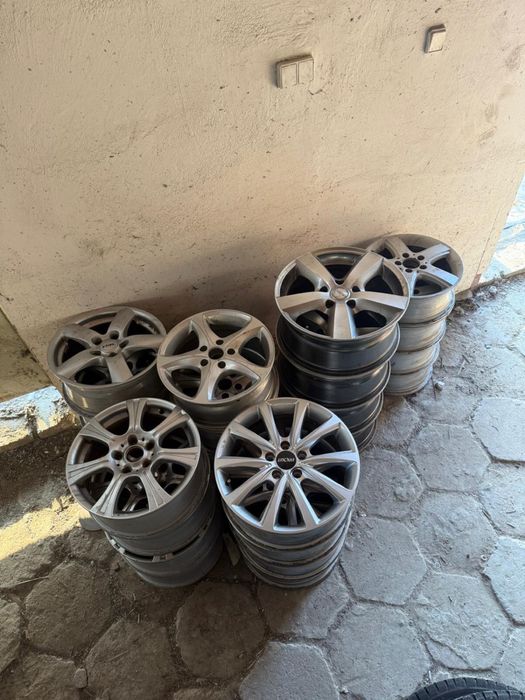 Koła alufelgi felgi aluminiowe 38 kompletów pakiet hurt opony